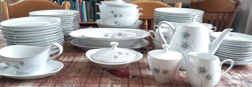 Servies 12 pers - nieuw, Huis en Inrichting, Keuken | Servies, Nieuw, Compleet servies, Overige stijlen, Porselein, Ophalen