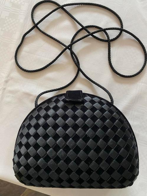 Zwarte Fluwelen Clutch Tas, Sieraden, Tassen en Uiterlijk, Tassen | Damestassen, Gebruikt, Avondtasje, Zwart, Ophalen of Verzenden