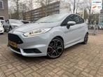 Ford Fiesta 1.6 ST2 Navi/Camera/Leer, Auto's, Ford, Voorwielaandrijving, 1596 cc, 1063 kg, Gebruikt