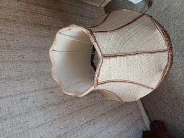 Vintage lamp beschikbaar voor biedingen