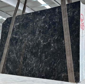 Marmeren platen  beschikbaar voor biedingen