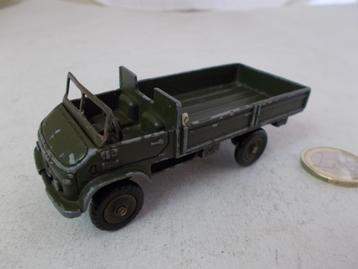 1961 Dinky Toys 821 ARMY MERCEDES UNIMOG (-B-) OPKNAPPER. beschikbaar voor biedingen