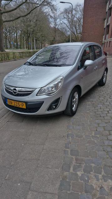 Opel Corsa 1.2 16V 5D 2013 Grijs beschikbaar voor biedingen
