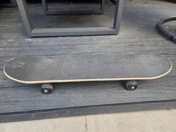 Skateboard 78x20 beschikbaar voor biedingen