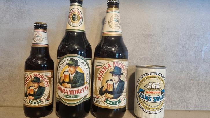 Vintage & oude Birra Moretti set 33/66cl + Sans Souci blik, Verzamelen, Biermerken, Zo goed als nieuw, Glas of Glazen, Overige merken