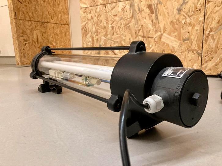 DDR TL-lamp – Leuchtenbau Wittenberg, Huis en Inrichting, Lampen | Tafellampen, Gebruikt, Minder dan 50 cm, Glas, Ophalen