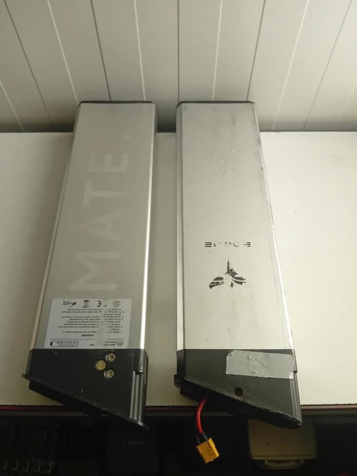 2 stuks defecte fiets accu Samebike / ENGWE 48V, Fietsen en Brommers, Fietsaccessoires | Fietsaccu's, Gebruikt, Ophalen of Verzenden