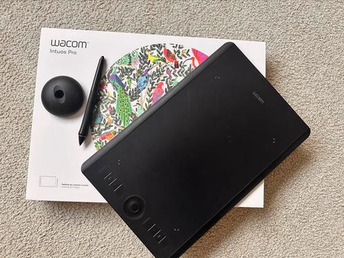 Wacom Intuos Pro M Tekentablet, Computers en Software, Tekentablets, Gebruikt, Draadloos, Multi-touch, Ophalen of Verzenden