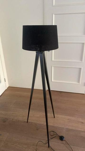 Zuiver tripod vloerlamp zwart beschikbaar voor biedingen