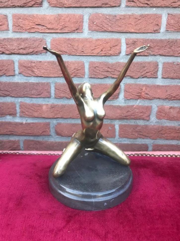 smachtend naakt, erotica, brons en marmer, Antiek en Kunst, Kunst | Beelden en Houtsnijwerken, Ophalen of Verzenden