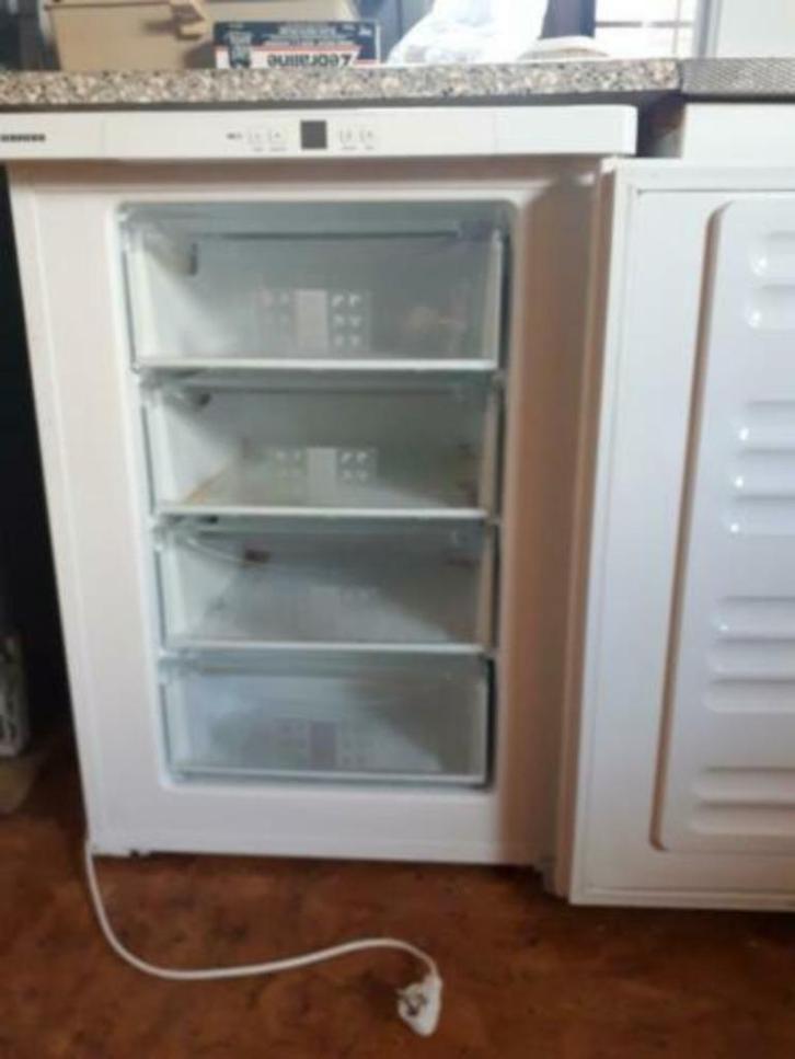 Liebherr GP 1476 Premium diepvriezer Vrieskast  103 l  A+++, Witgoed en Apparatuur, Vriezers en Diepvrieskisten, Gebruikt, Vrijstaand