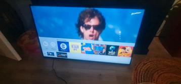55 inch Samsung Smart TV HDR 4k top tv met een klein mankeme beschikbaar voor biedingen