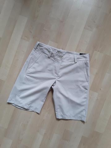 Nike Dry Fit Golf short beige mt 38 beschikbaar voor biedingen