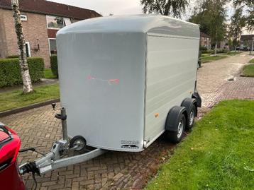 Gesloten aanhanger Easyline  beschikbaar voor biedingen