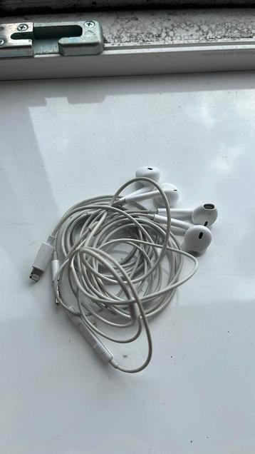 2 paar Apple oortjes beschikbaar voor biedingen