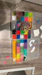 twee loombakken met accessoires, Hobby en Vrije tijd, Ophalen of Verzenden, Gebruikt, Overige typen