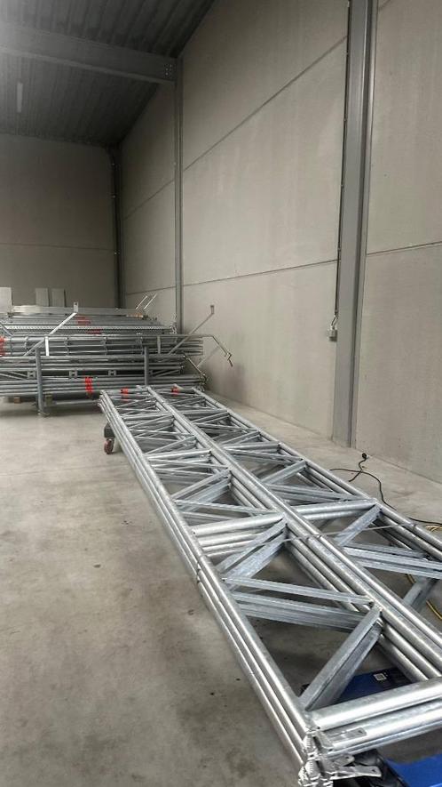 Steiger MJ + 80m² vloerelementen, Doe-het-zelf en Verbouw, Steigers, Nieuw, Gevelsteiger, 5 meter of hoger, Ophalen
