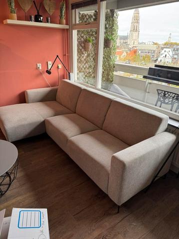 Bank Naomi 3-zits taupe kleur beschikbaar voor biedingen