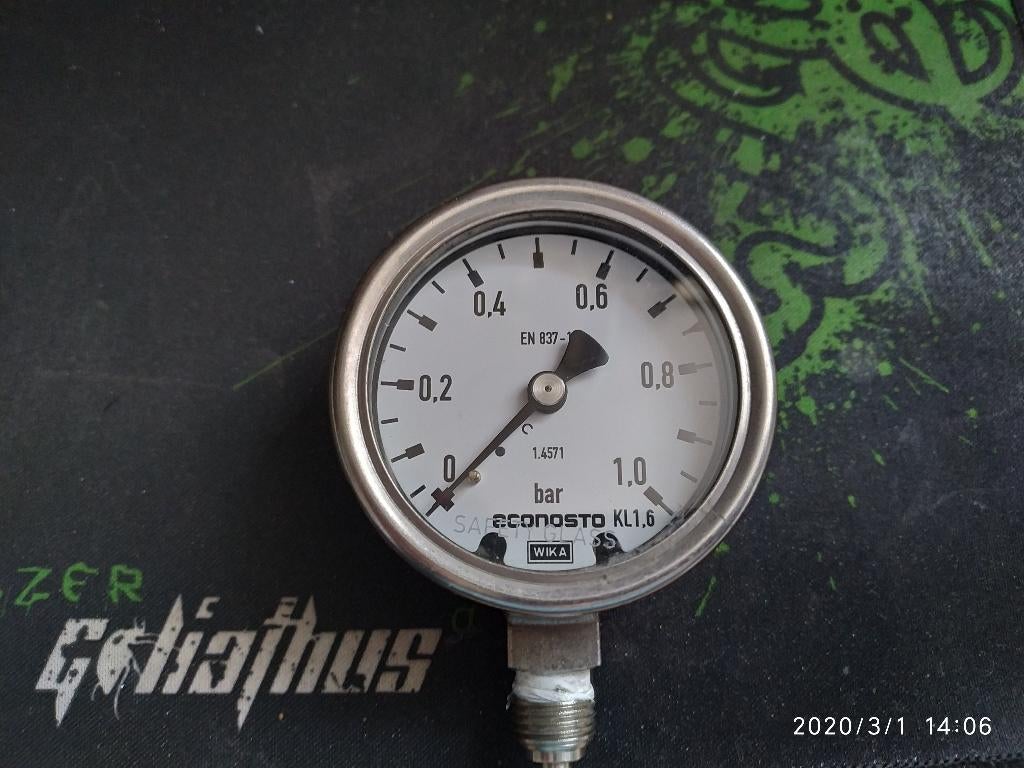 ECON EN 837-1 KL1.6 - Buisveermanometer, Ophalen of Verzenden, Zo goed als nieuw
