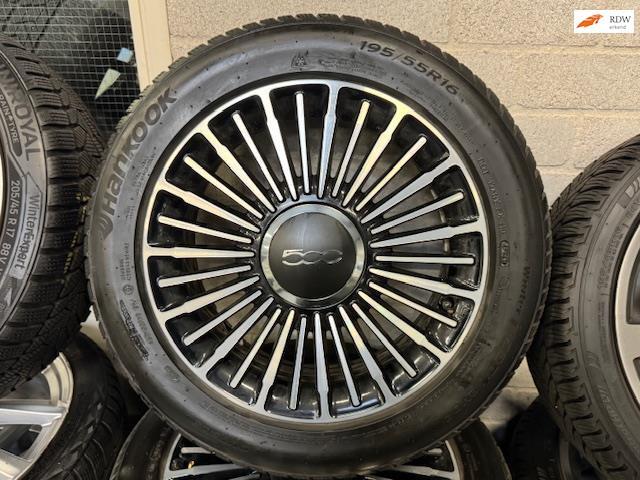 Fiat 500 e Icon winterset Hankook originele lichtmet. velgen, Auto's, Fiat, Bedrijf, Te koop, 500E, Elektrisch, Hatchback, Automaat