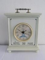 Brocante Klok Paris Klok-kastje, Huis en Inrichting, Woonaccessoires | Klokken, Ophalen of Verzenden, Zo goed als nieuw, Analoog