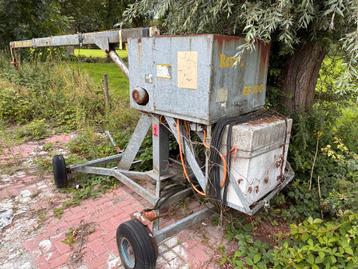 Bouwkraan ES300 - Loop of sloop beschikbaar voor biedingen