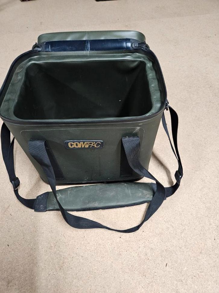 Korda Compac Koeltas, Watersport en Boten, Hengelsport | Karpervissen, Zo goed als nieuw, Overige typen, Ophalen of Verzenden