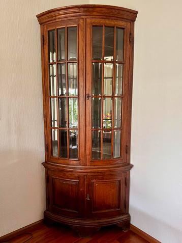 Hoek vitrine kast Teak kwart rond beschikbaar voor biedingen