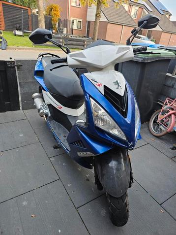 Speedfight 3 2011 50cc 4T - Loopt 70-80 km/u beschikbaar voor biedingen