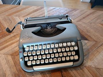 Typemachine Retro  beschikbaar voor biedingen