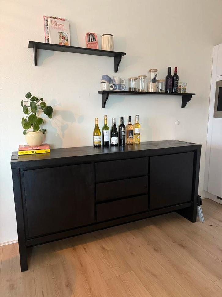 Zwart dressoir - 186cm breed, Huis en Inrichting, Kasten | Dressoirs, Gebruikt, 150 tot 200 cm, 25 tot 50 cm, Met lade(s), Overige materialen