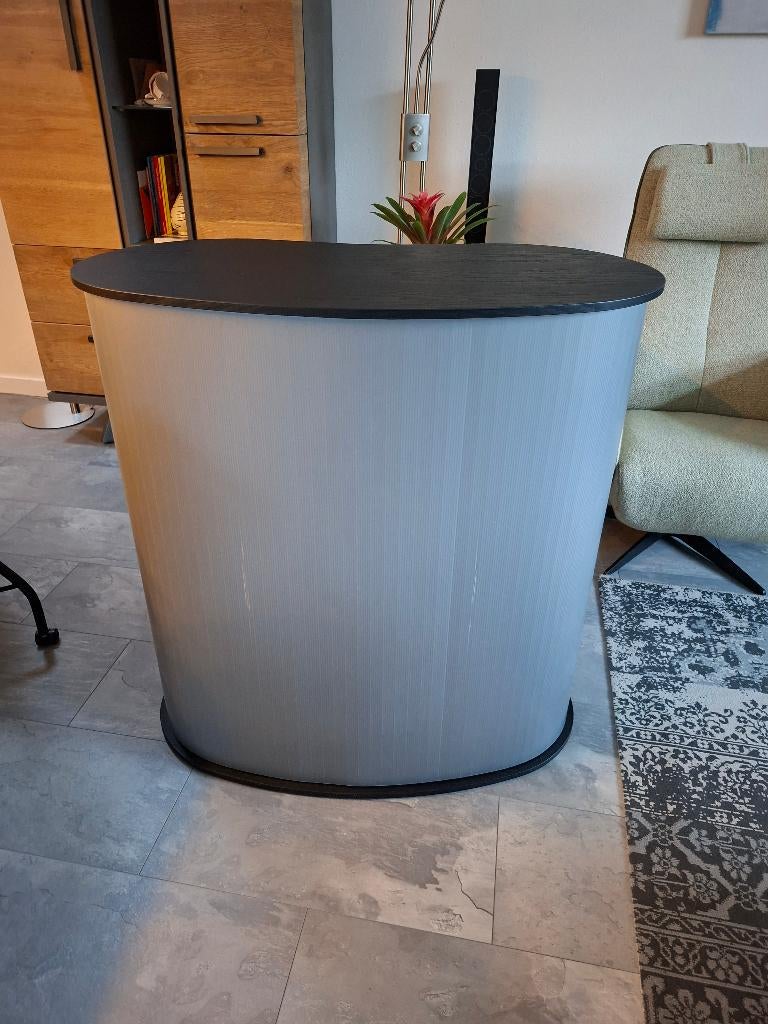 display tafel, Ophalen, Zo goed als nieuw