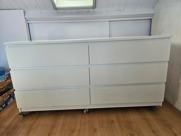 IKEA Malm ladekast 160 breed wit met wieltjes, Huis en Inrichting, Kasten | Ladekasten, Gebruikt, Minder dan 100 cm, 150 tot 200 cm