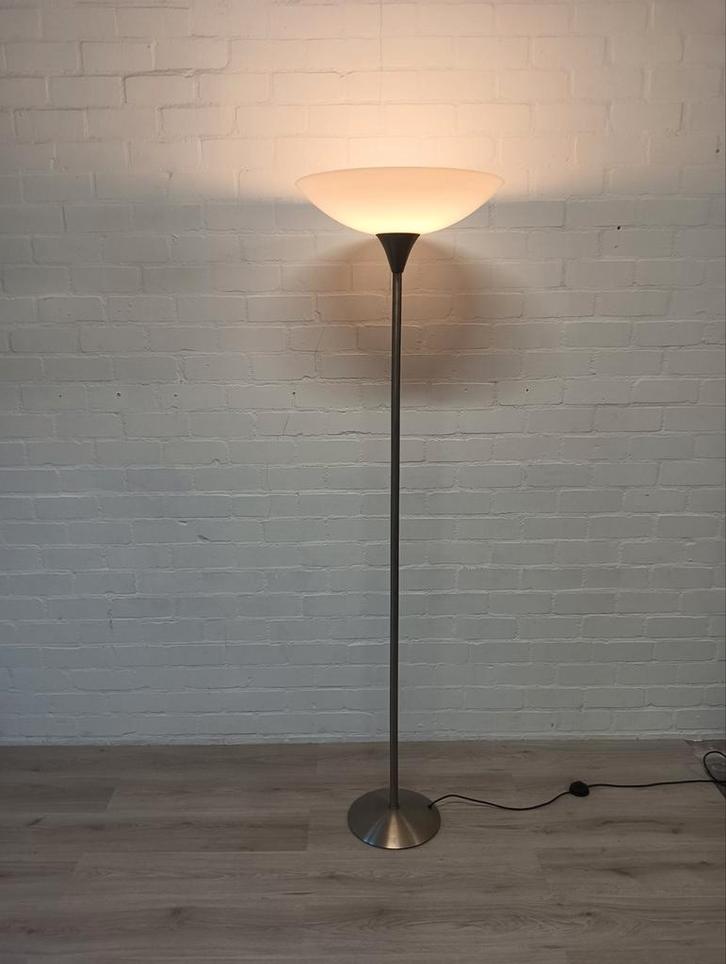Elegante Staande Lamp, xxl, Huis en Inrichting, Lampen | Vloerlampen, Zo goed als nieuw, 150 tot 200 cm, Glas, Metaal, Ophalen