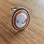 Vintage Camee Broche Speld, Sieraden, Tassen en Uiterlijk, Broches, Overige materialen, Gebruikt, Minder dan 4 cm, Oranje