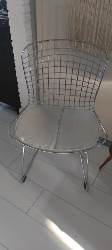 Zilverkleurige draadstoel Harry Bertoia, Huis en Inrichting, Stoelen, Zo goed als nieuw, Eén, Metaal, Overige kleuren, Ophalen