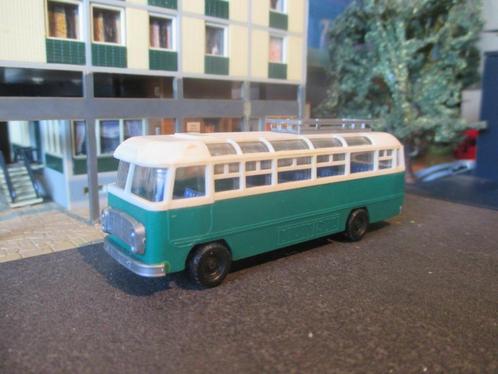 1954 -1973 Ikarus 311 DDR touringcar / stadsbus groen, Hobby en Vrije tijd, Modelauto's | 1:87, Nieuw, Bus of Vrachtwagen, Overige merken