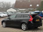 Volvo V60 1.5 T2 Nordic+ Automaat / Dealer onderhouden! / Tr, Stof, 4 cilinders, Met garantie (alle), Origineel Nederlands