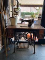 Antieke Premier Naaimachine met Houten Kast en Onderstel, Ophalen