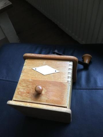 PeDe Koffiemolen - Vintage beschikbaar voor biedingen