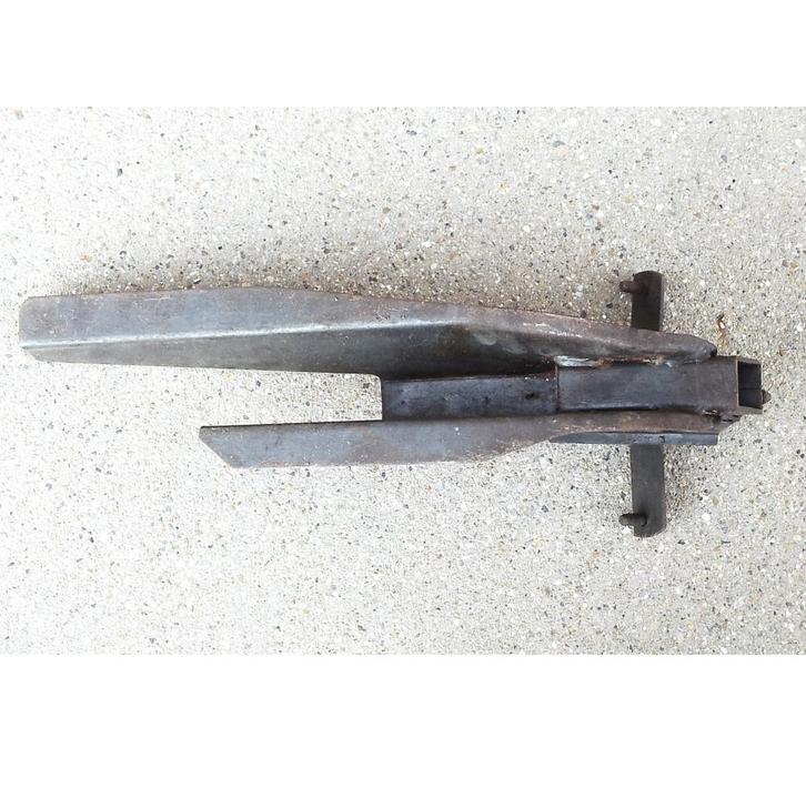 Krikken Kriksteunbalk met claxonhouders Voorkant Peugeot 404, Auto diversen, Krikken, Gebruikt, Ophalen of Verzenden