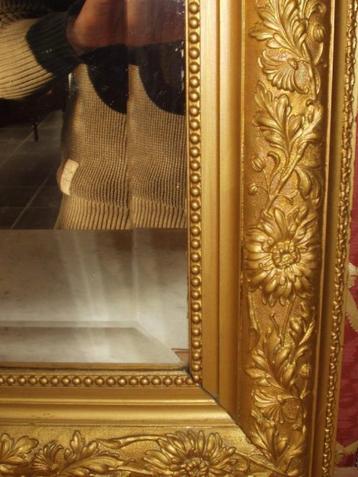 Spiegel 19e eeuw louis XVI verguld beschikbaar voor biedingen