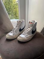 Nike blazer mid ‘77 maat 37, Kleding | Dames, Nike, Gedragen, Ophalen of Verzenden, Wit