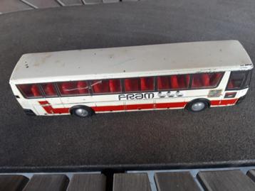 Magirus Deutz M2000 luxe reisbus - metaal NZG schaal 1:60 beschikbaar voor biedingen