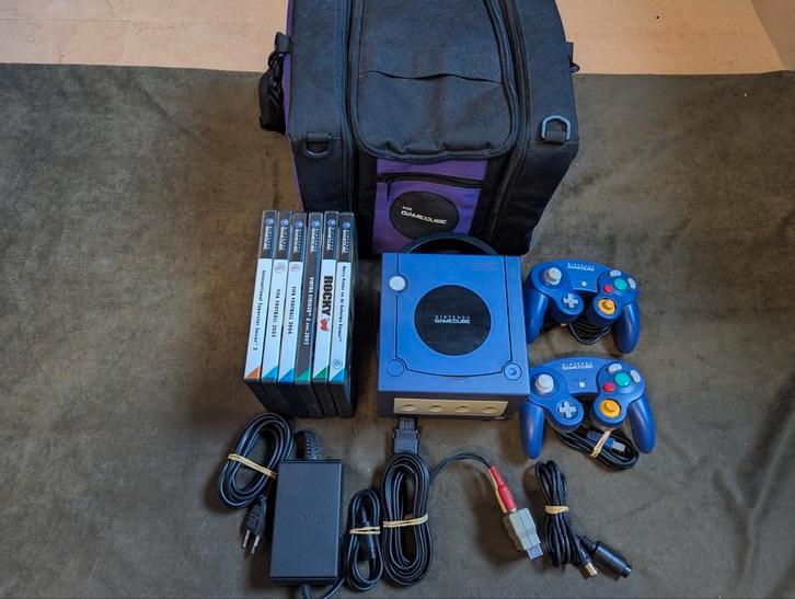 Paarse Nintendo GameCube Compleet met Games & Tas, Spelcomputers en Games, Spelcomputers | Nintendo Game Boy, Gebruikt, Overige modellen