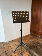 muziekstandaard met geperforeerd blad Millenium, Muziek en Instrumenten, Ophalen, Zo goed als nieuw
