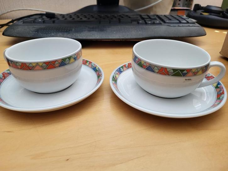 2 theekopjes (Van Nelle), Huis en Inrichting, Keuken | Servies, Zo goed als nieuw, Kop(pen) en/of Schotel(s), Overige stijlen