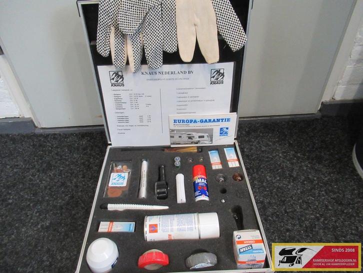 eerste hulp koffertje voor knaus caravan nr. 1813, Caravans en Kamperen, Caravan accessoires, Zo goed als nieuw, Ophalen of Verzenden