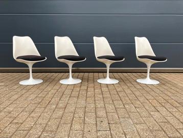 4x originele vintage Knoll Tulip chairs by Eero Saarinen beschikbaar voor biedingen