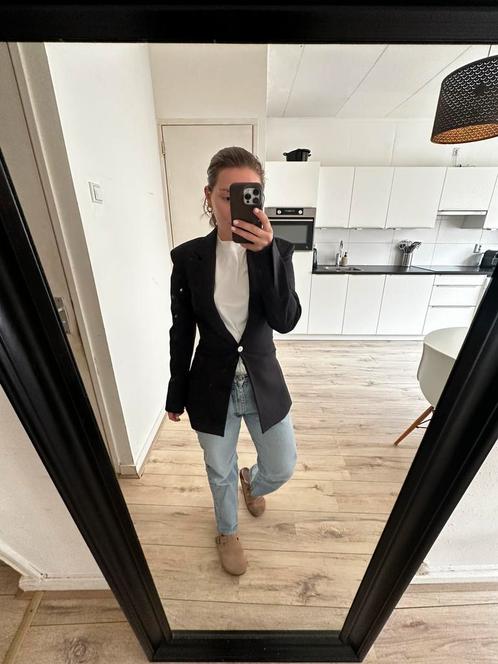 Zwarte blazer met schouderdetails - H&M x Wicked, maat 34, Kleding | Dames, Jasjes, Kostuums en Pakken, Nieuw, Jasje, Maat 34 (XS) of kleiner